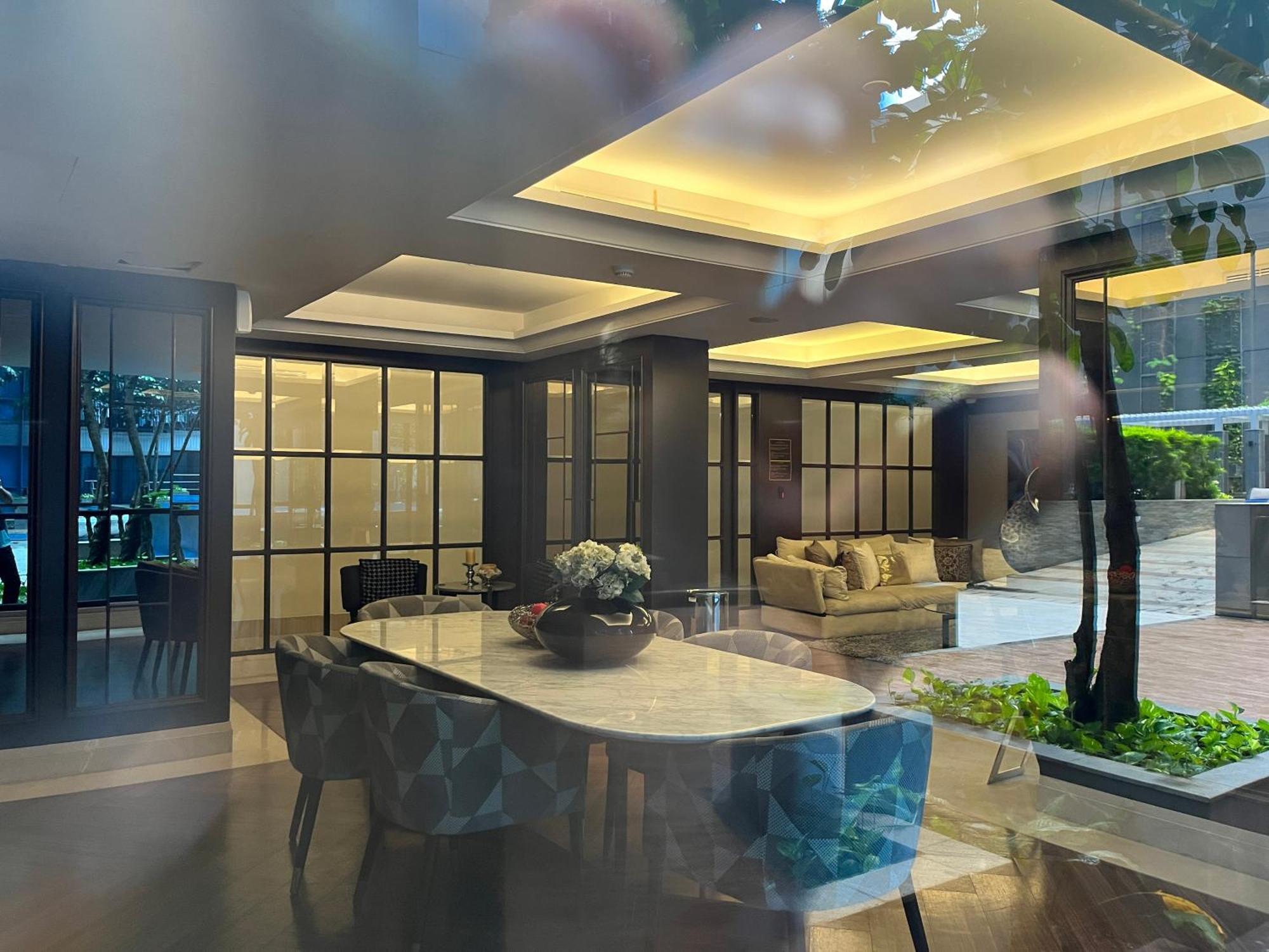 2&1br Unit At Casa Grande - Kokas Mall *